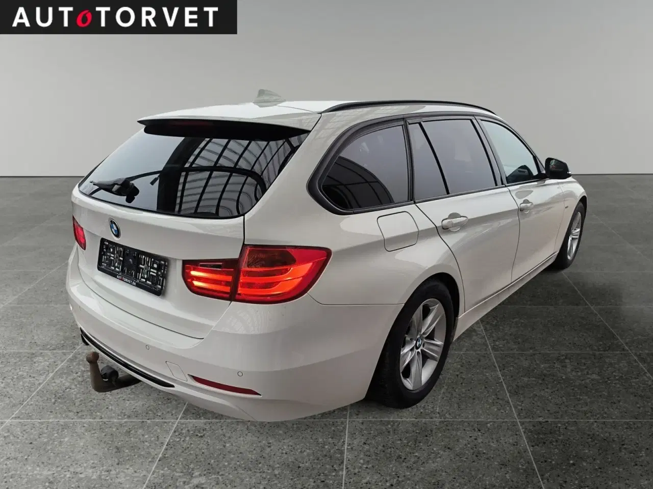 Billede 3 - BMW 320d 2,0 Touring Sport Line aut.