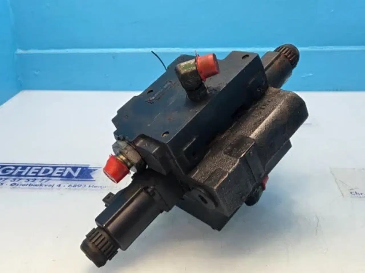 Billede 4 - New Holland CR9.90 Hydraulikventil 87313989