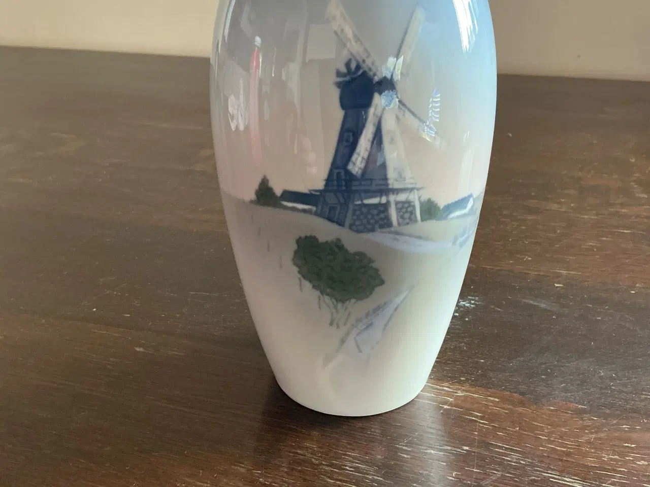 Billede 1 - B&G vase med vindmølle 18,5 cm høj
