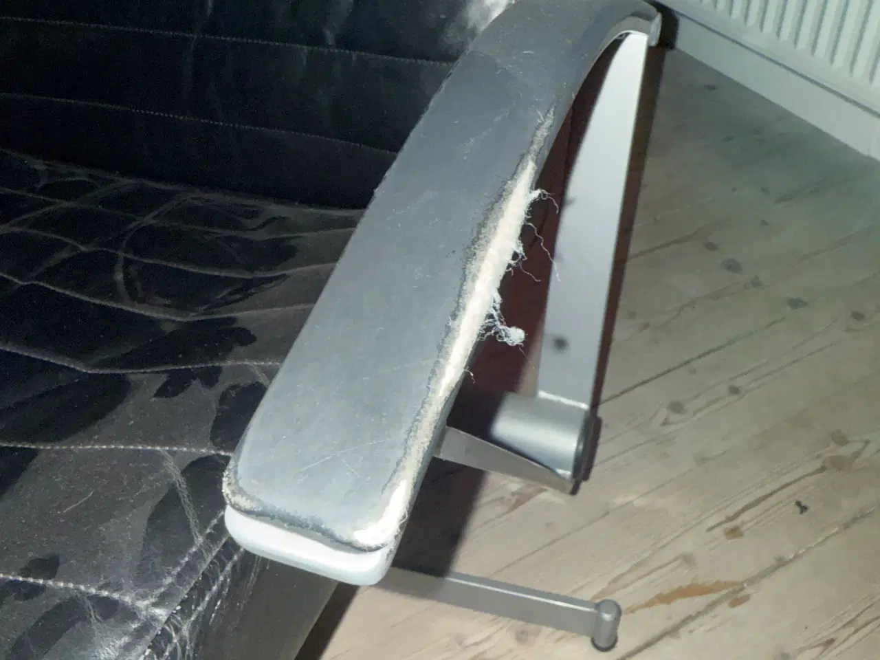 Billede 4 - Lænestol med fodskammel