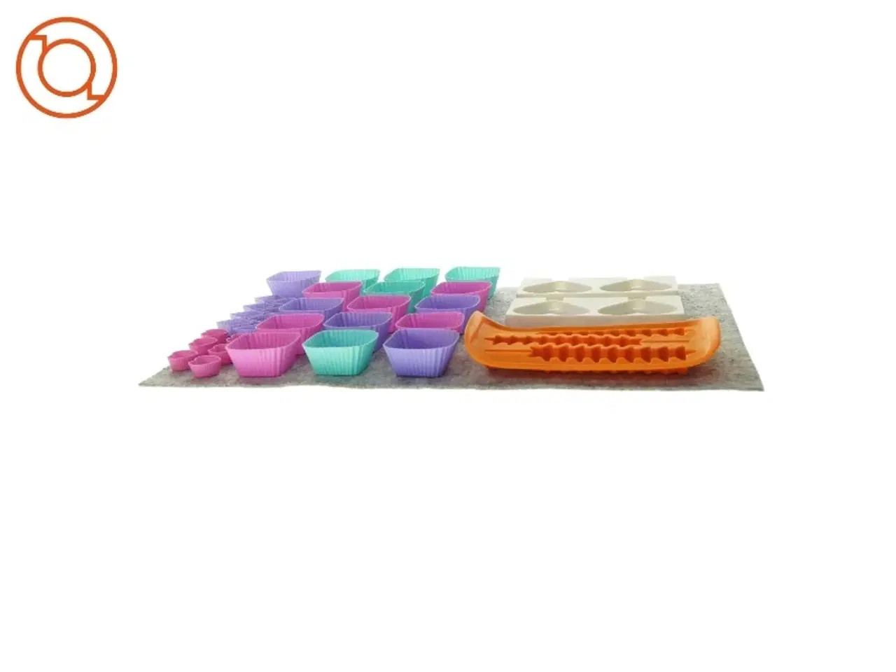 Billede 2 - Bageforme og chokoladeforme i silicone (str. 25x14 og 20x10 og 5x5 og 3x3 og 3x3cm)