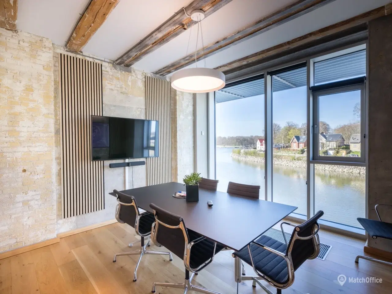 Billede 8 - Kontor i første parket til Odense Havn