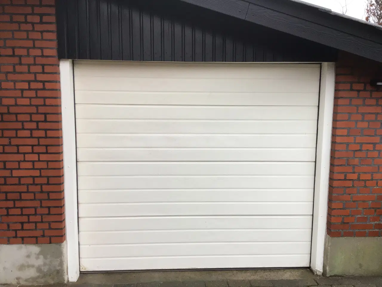 Billede 1 - Garageport