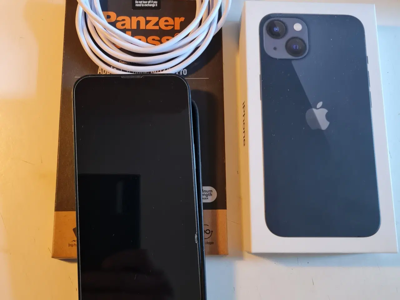 Billede 2 - Apple iPhone 13 Smartphone 128 GB Sort