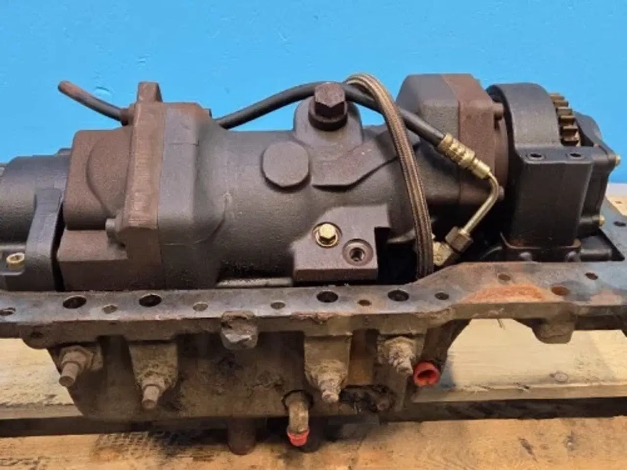 Billede 14 - New Holland T7.315 Hydrostatisk Pumpe 84536173