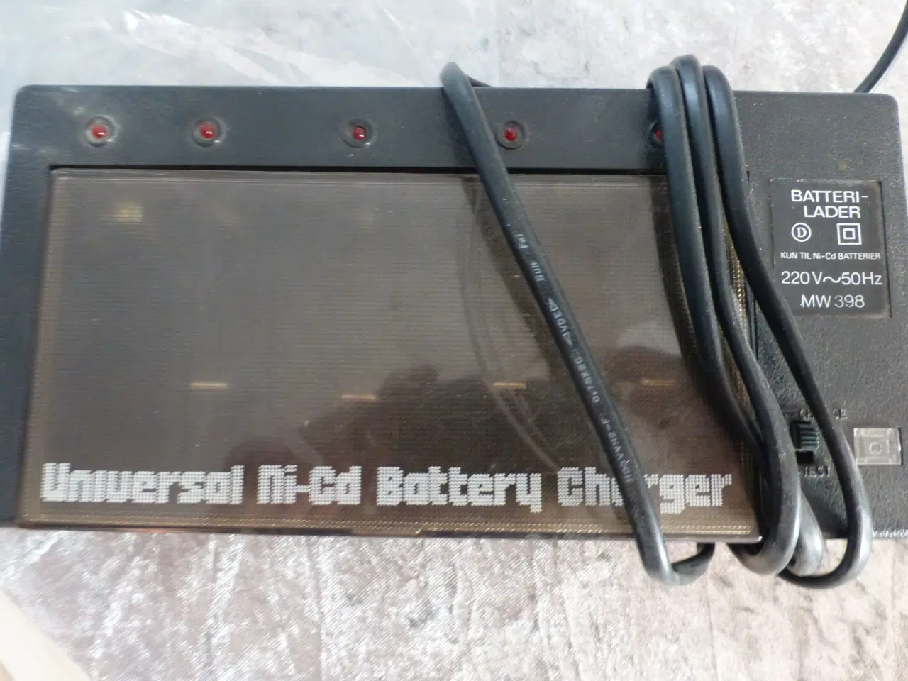 Billede 2 - Batterioplader Universal