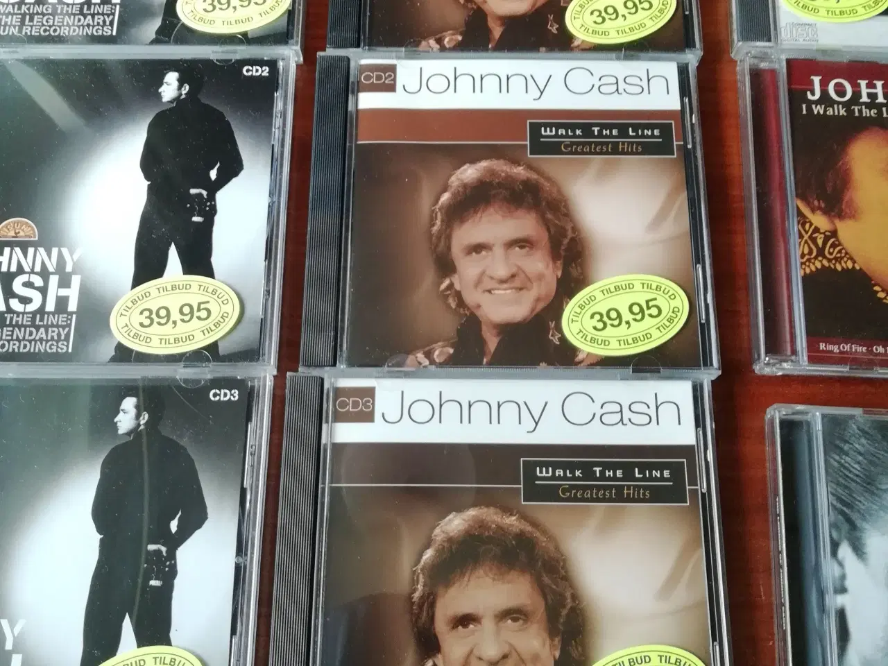 Billede 2 - Kæmpe samling 29 stk CD Johnny Cash. Gaveide?