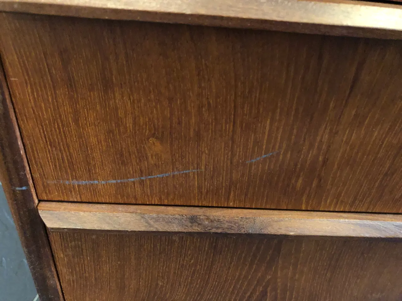 Billede 11 - Kommode i teak træ
