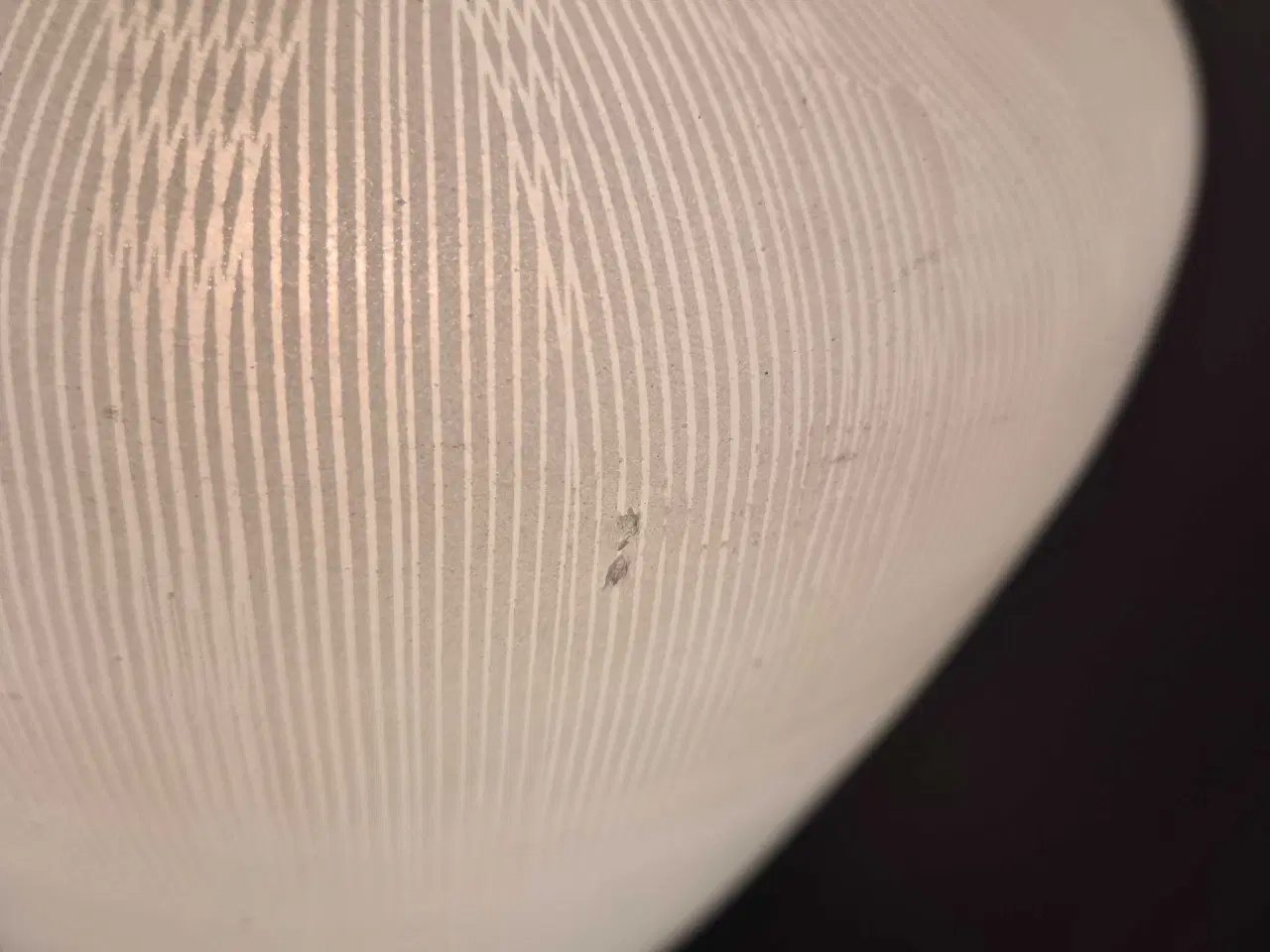 Billede 17 - Smuk glaslampe med gylden ring