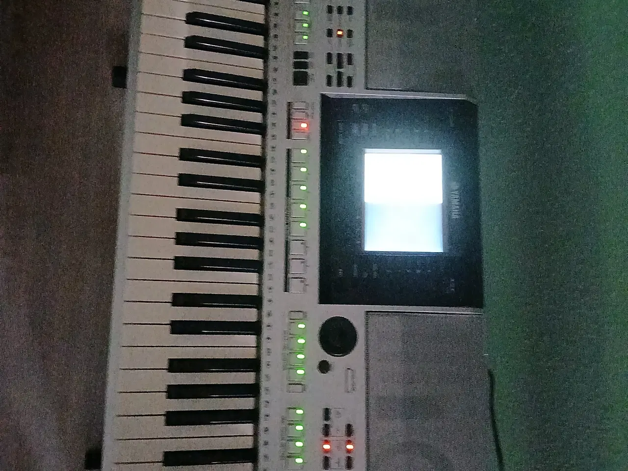 Billede 5 - Sælges  yamaha psr  S900.
