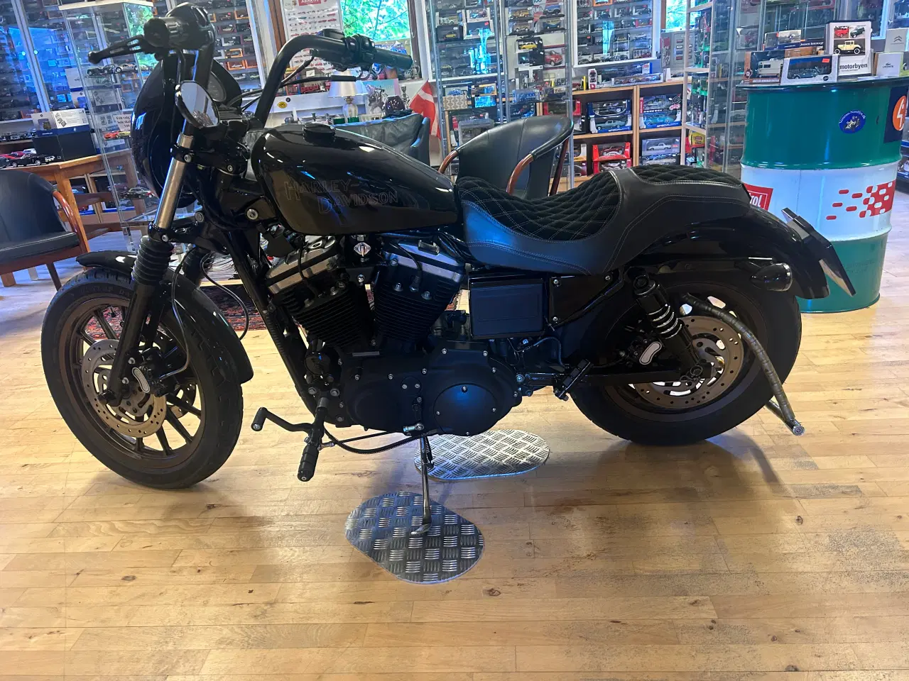 Billede 2 - Harley-Davidson XL 883 R årg 2002