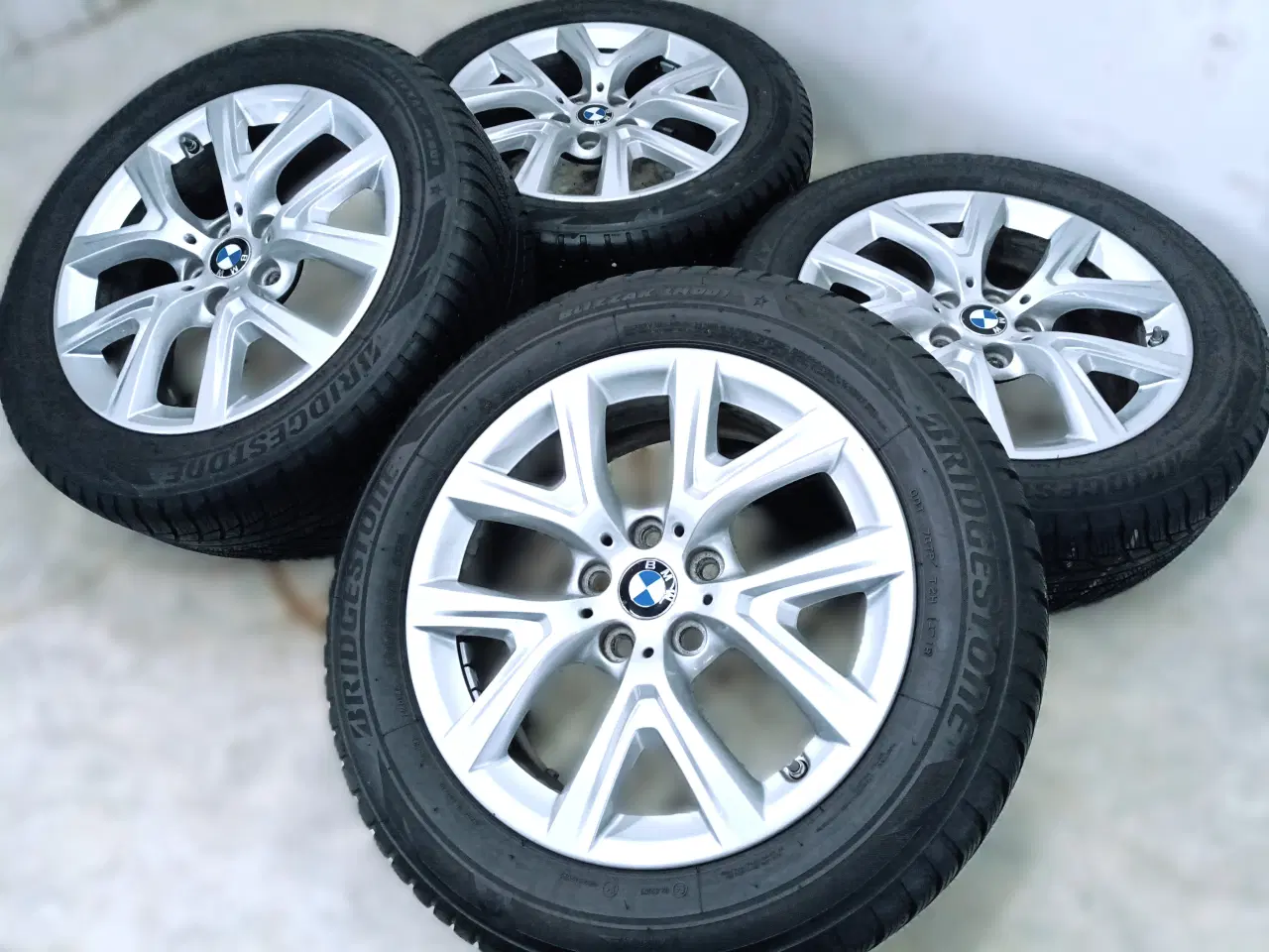 Billede 2 - 5x112 17" ET39 nav 66,6ø BMW vintersæt inkl.TPMS 