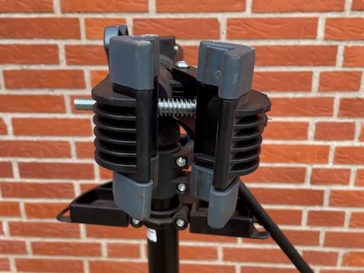 Billede 3 - Cykel arbejdsstander sammenklappelig