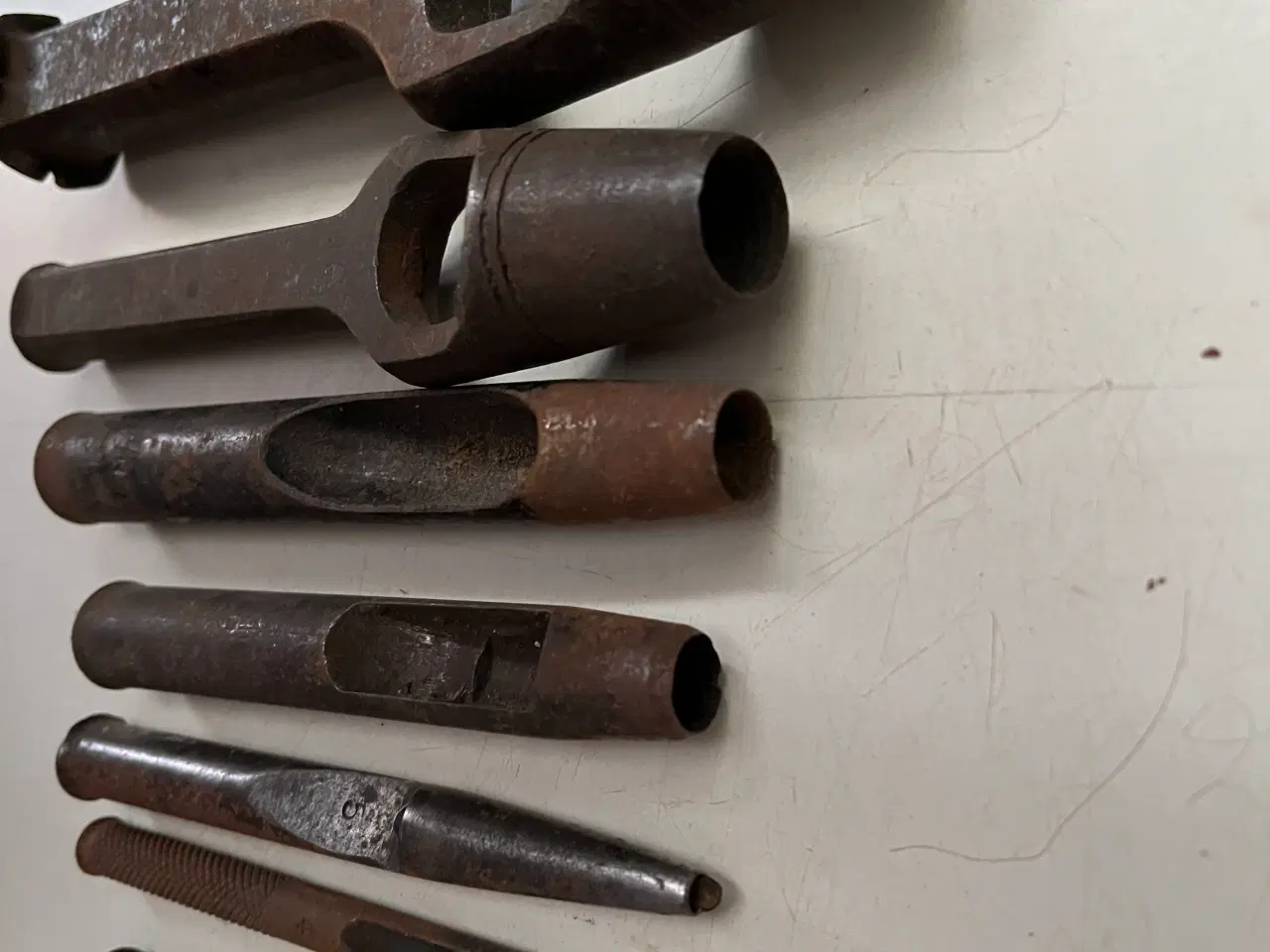 Billede 2 - Meget gl. hugpiber. Giv bud.