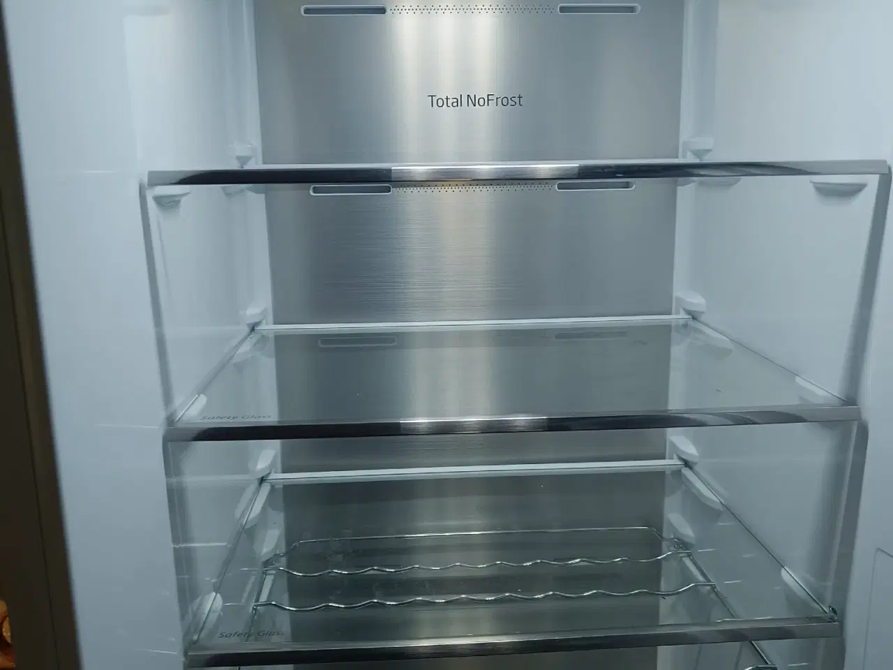 Billede 4 - Køleskab næsten nyt. 