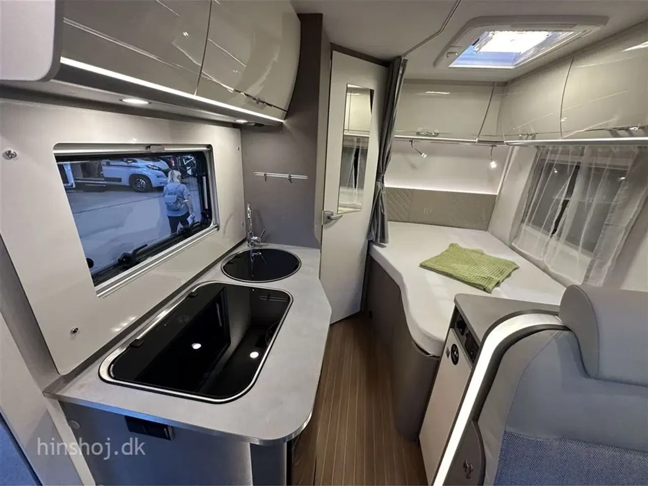 Billede 6 - 2025 - Hymer Etrusco T5900FB   Lækker delintegreret autocamper med automatgear fra Hinshøj Caravan