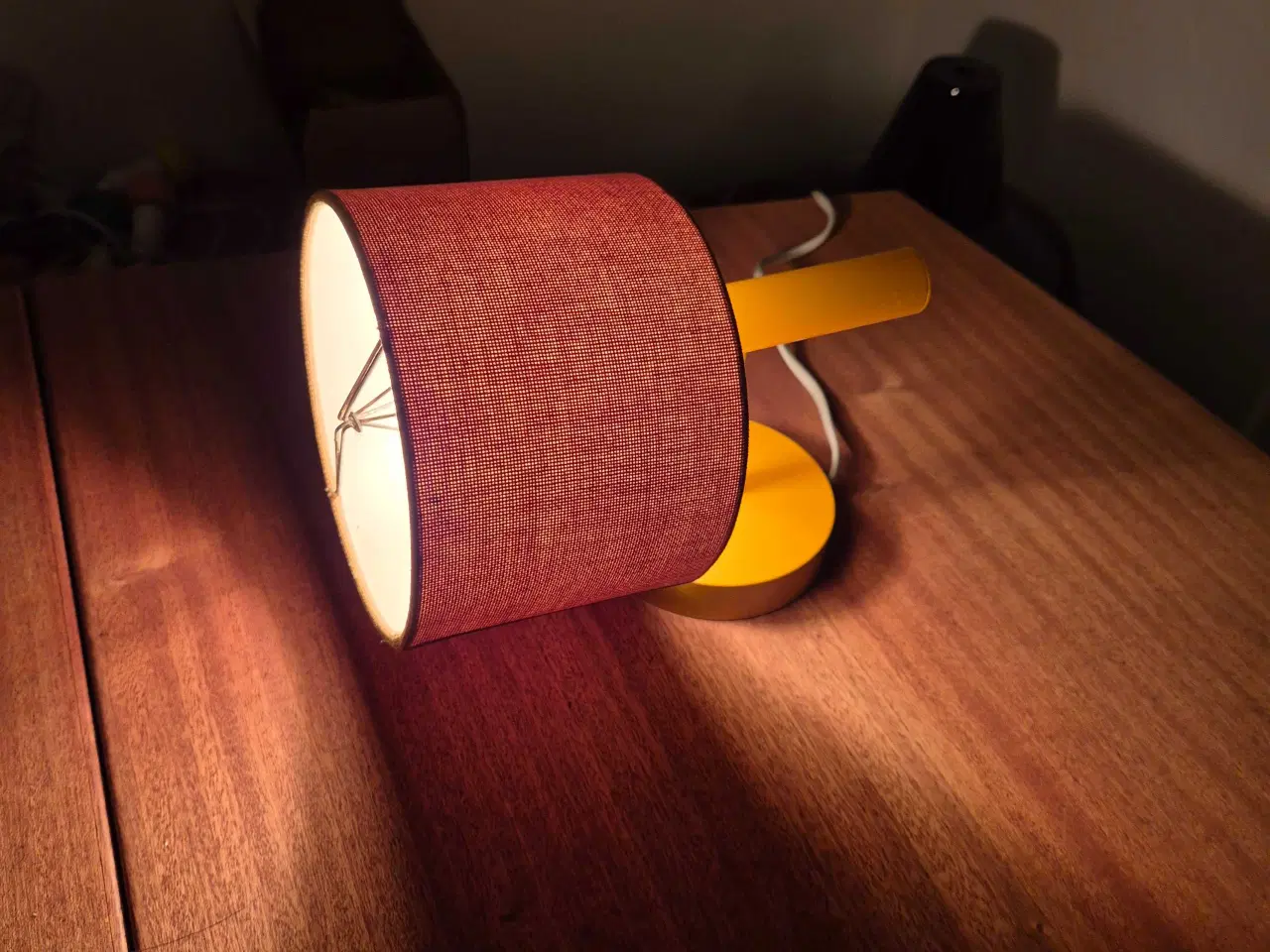 Billede 13 - Fine gule væglamper i dansk design