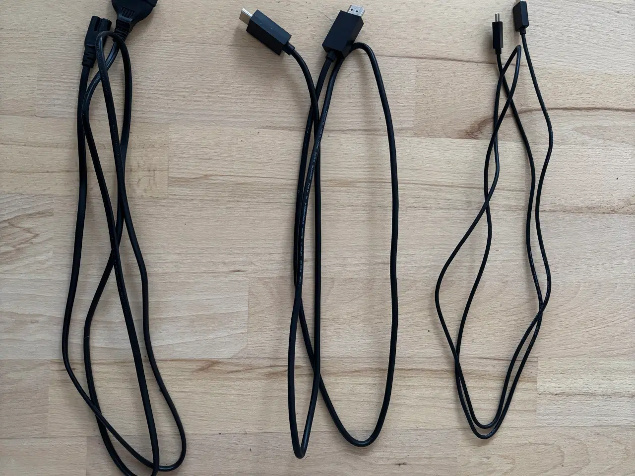 Billede 4 - PS5 Pro inkl. Diskdrev + Vertikal Stander