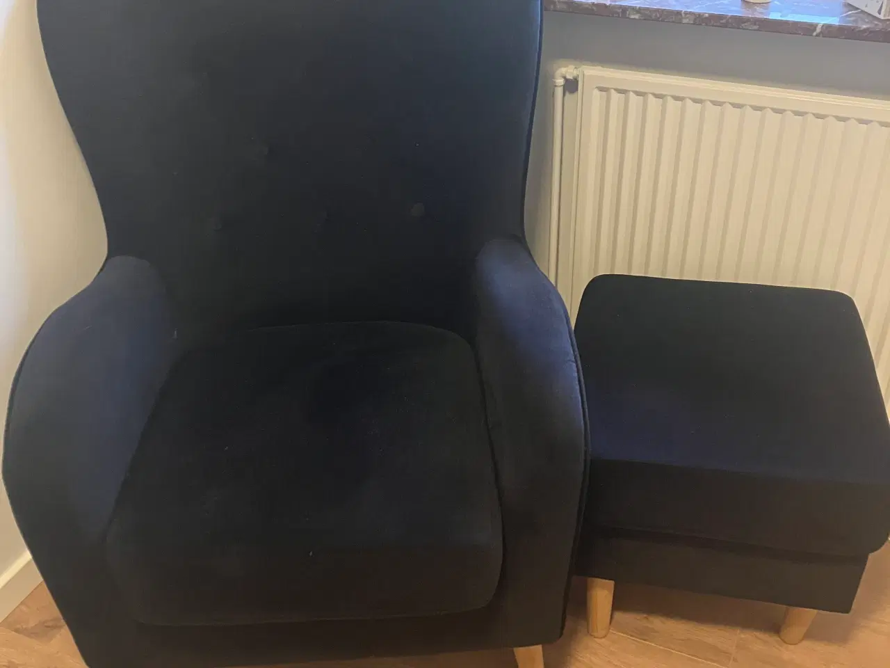 Billede 1 - Stol med skammel