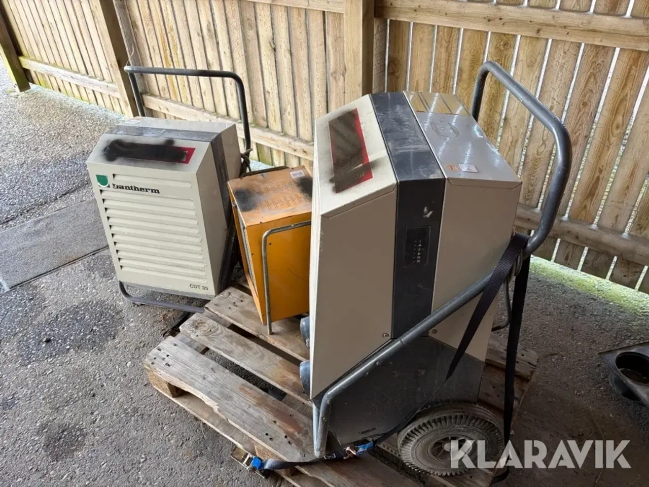 Billede 3 - Affugtere og varmeblæser