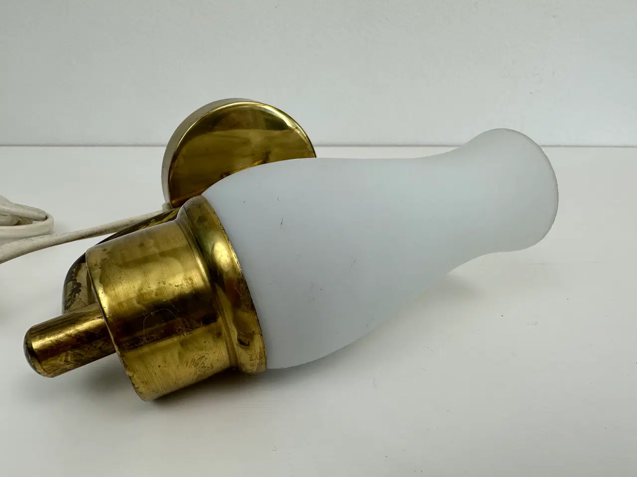 Billede 2 - Vintage lampe i messing /opalglas
