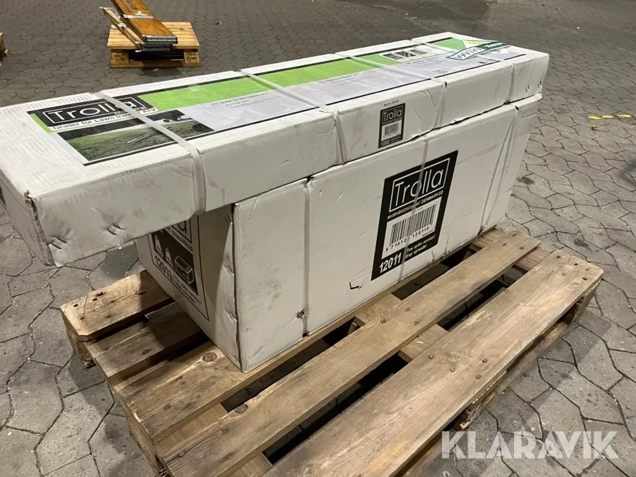 Billede 2 - Planer og Plænelufter /Gødningspreder Trolla 12002-12011