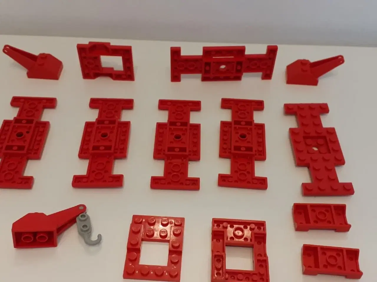 Billede 2 - LEGO 300 stk div. røde klodser (Fra 70´er & 80´er)