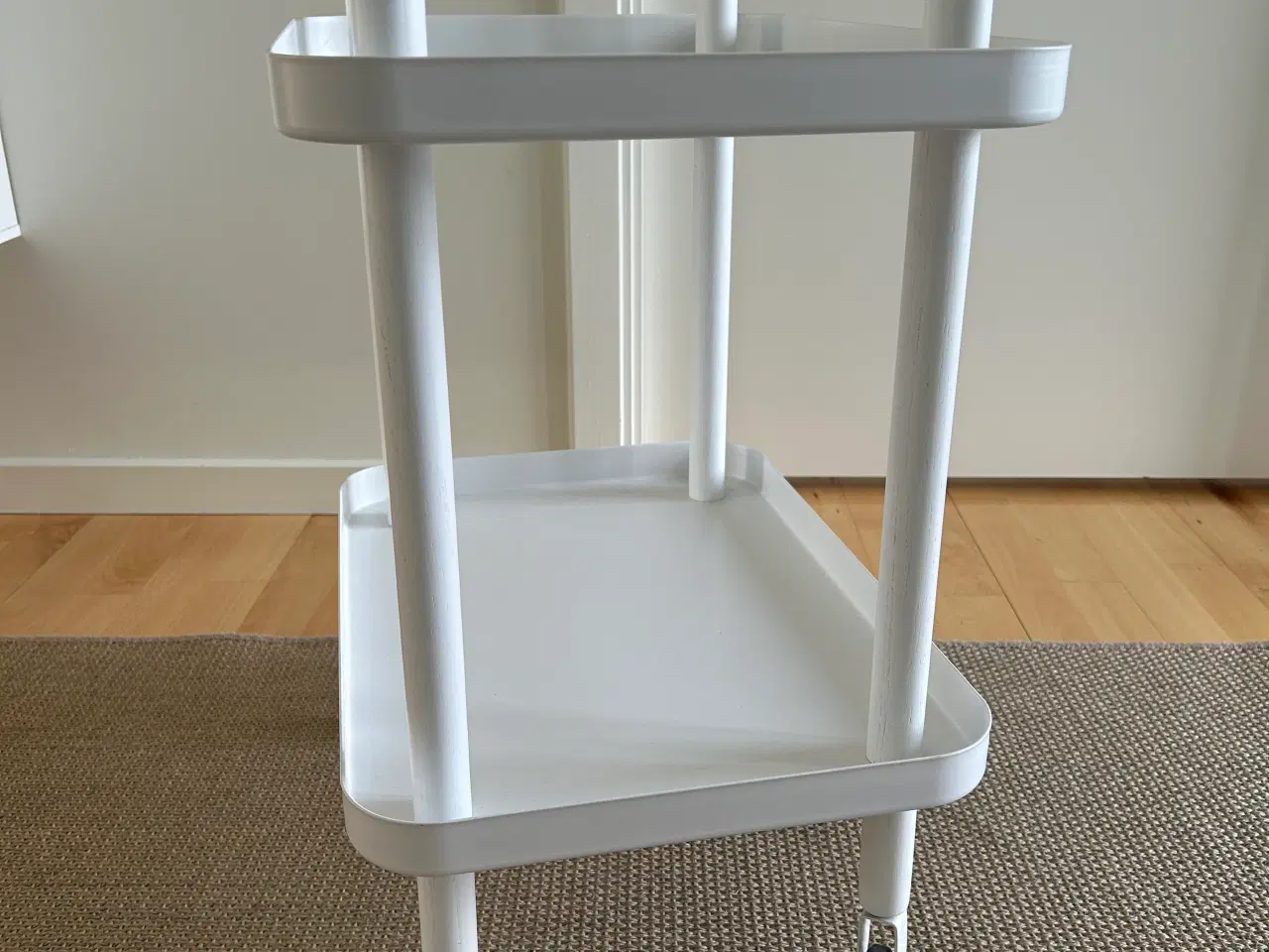 Billede 2 - Bakkebord