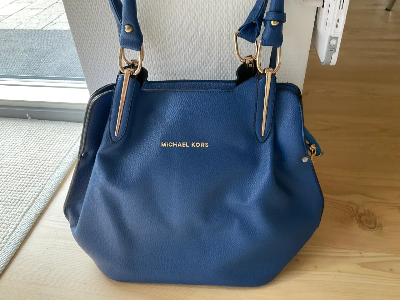 Billede 3 - Dame taske Michael Kors/ mørke blå