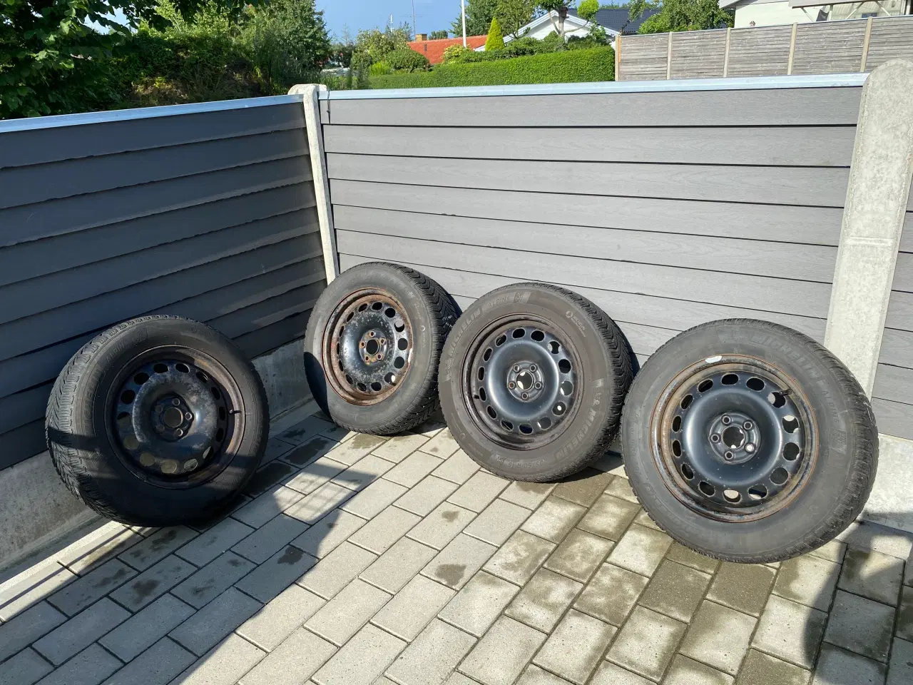 Billede 4 - Michelin Alpin 6  205/60/16 vinterdæk