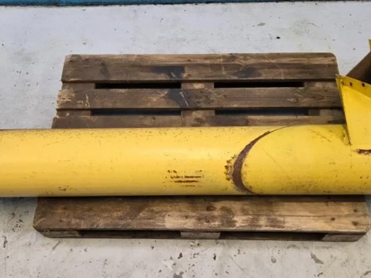 Billede 8 - New Holland TX68 Tømmerør 9839304