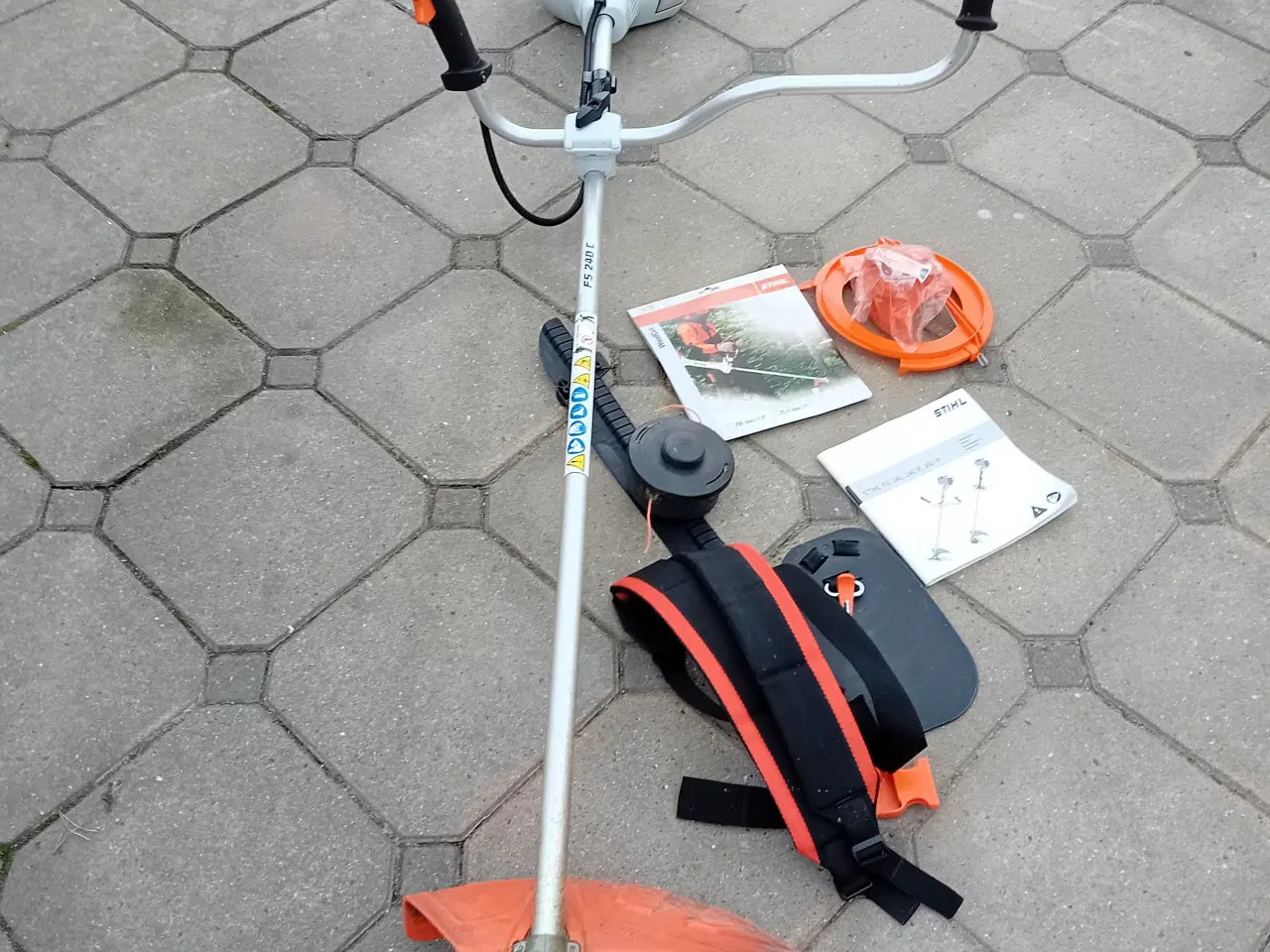 Billede 2 - Stihl FS 240 c Buskrydder