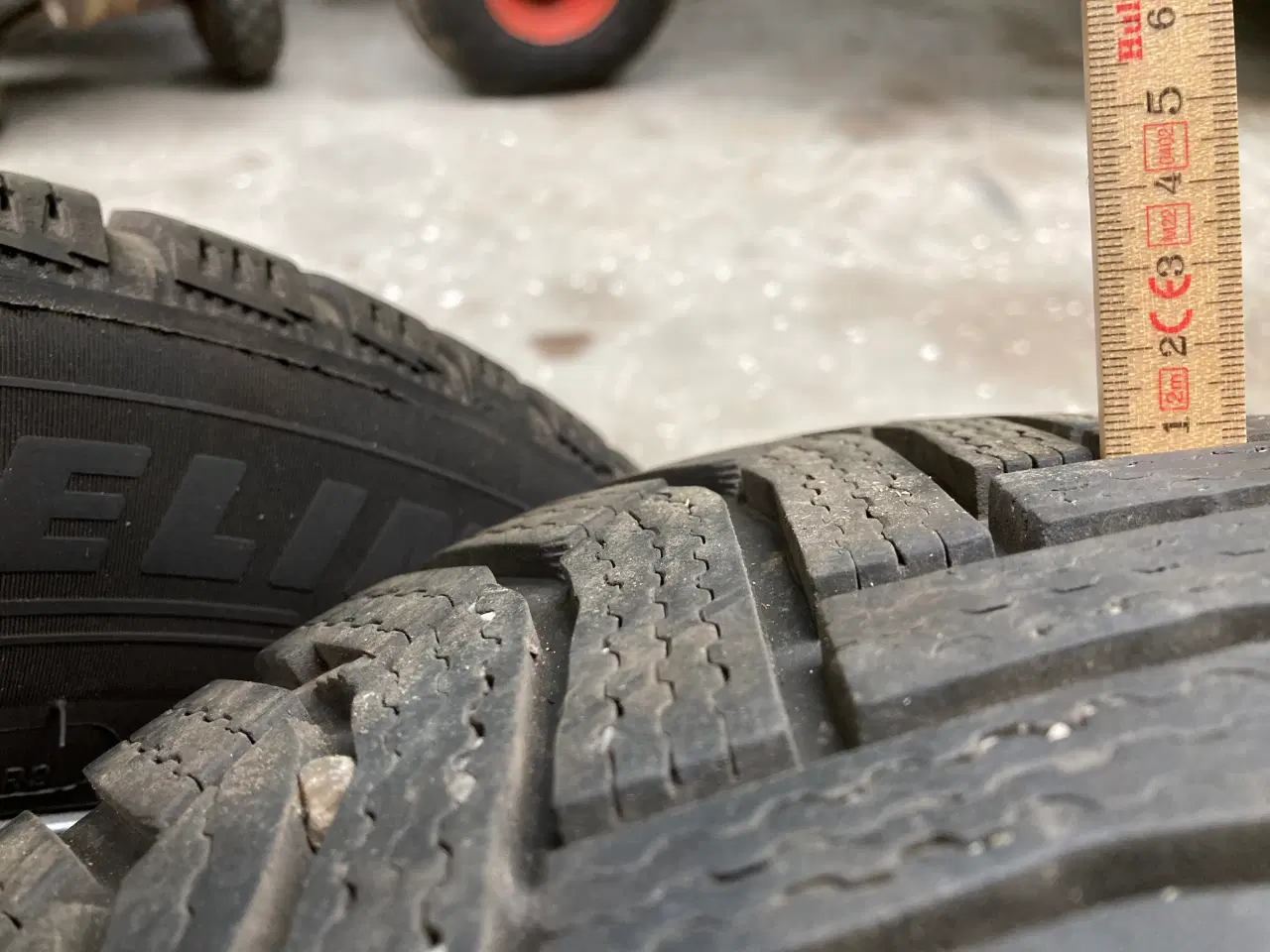 Billede 3 - Fine vinterdæk på alufælge