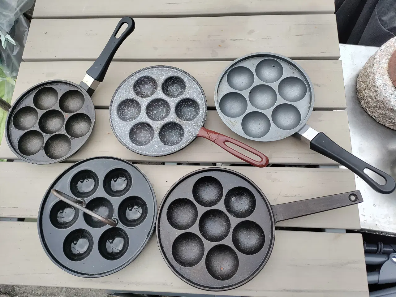 Billede 1 - Æbleskivepander, støbejern og aluminium