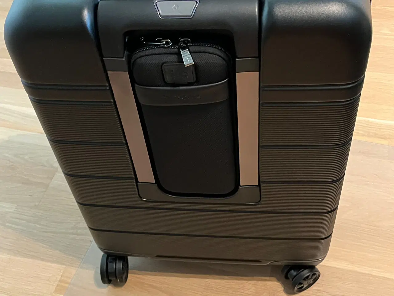Billede 3 - Samsonite kabinekuffert m. 4 hjul
