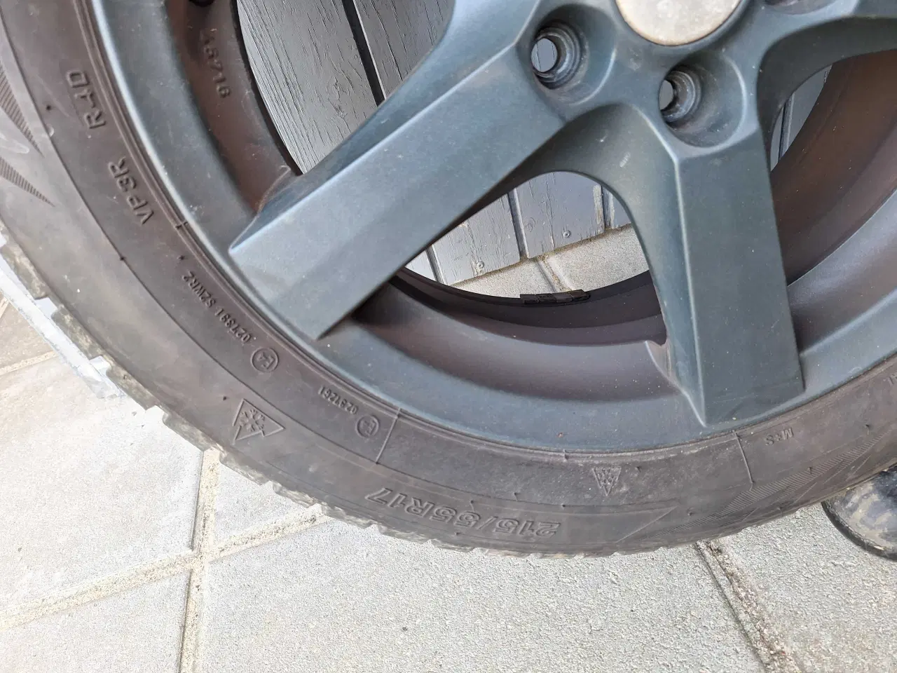 Billede 5 - Vinterdæk på alufælge. 
