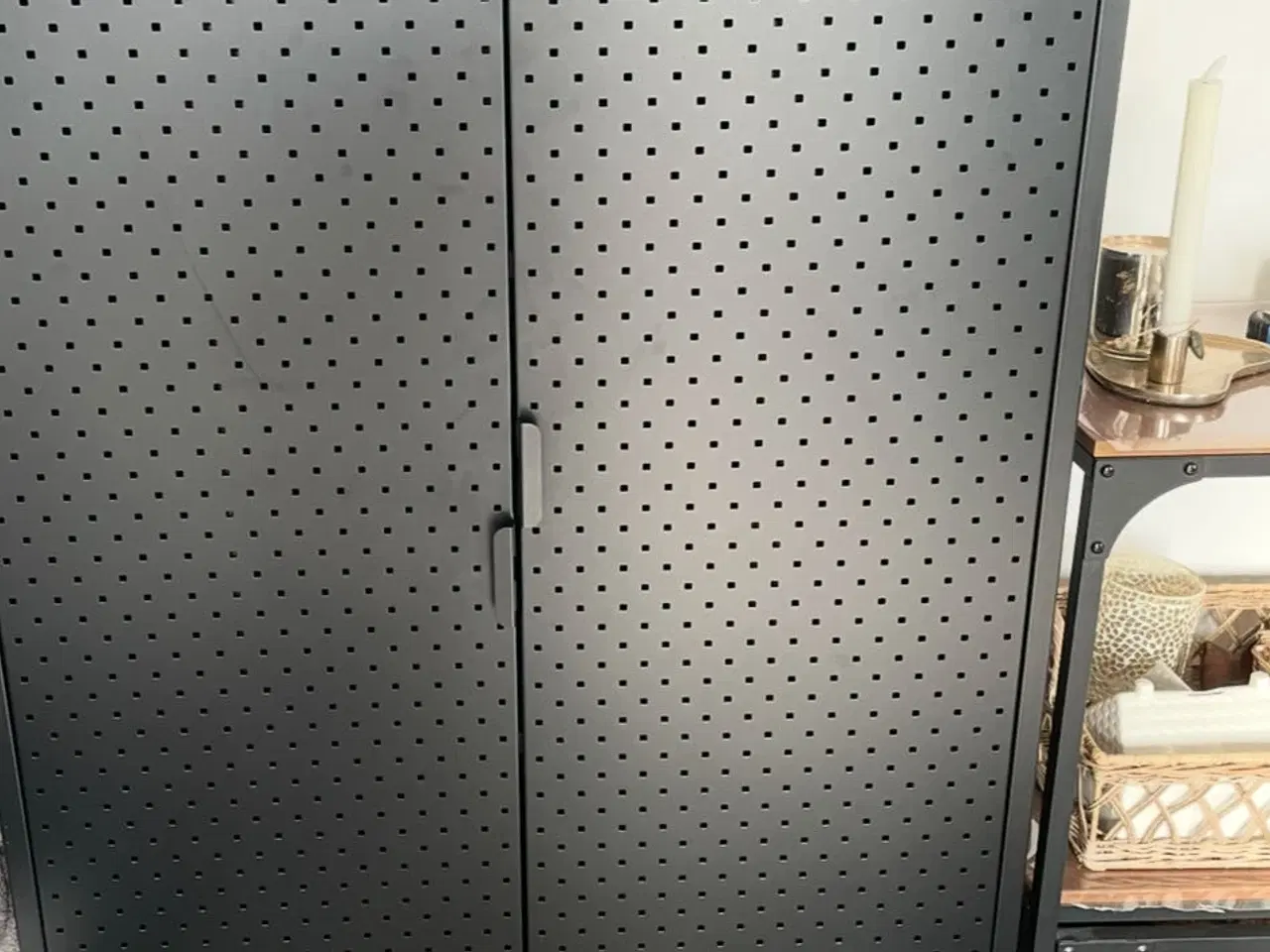 Billede 1 - VIRUM Skab VIRUM 2 låger sort