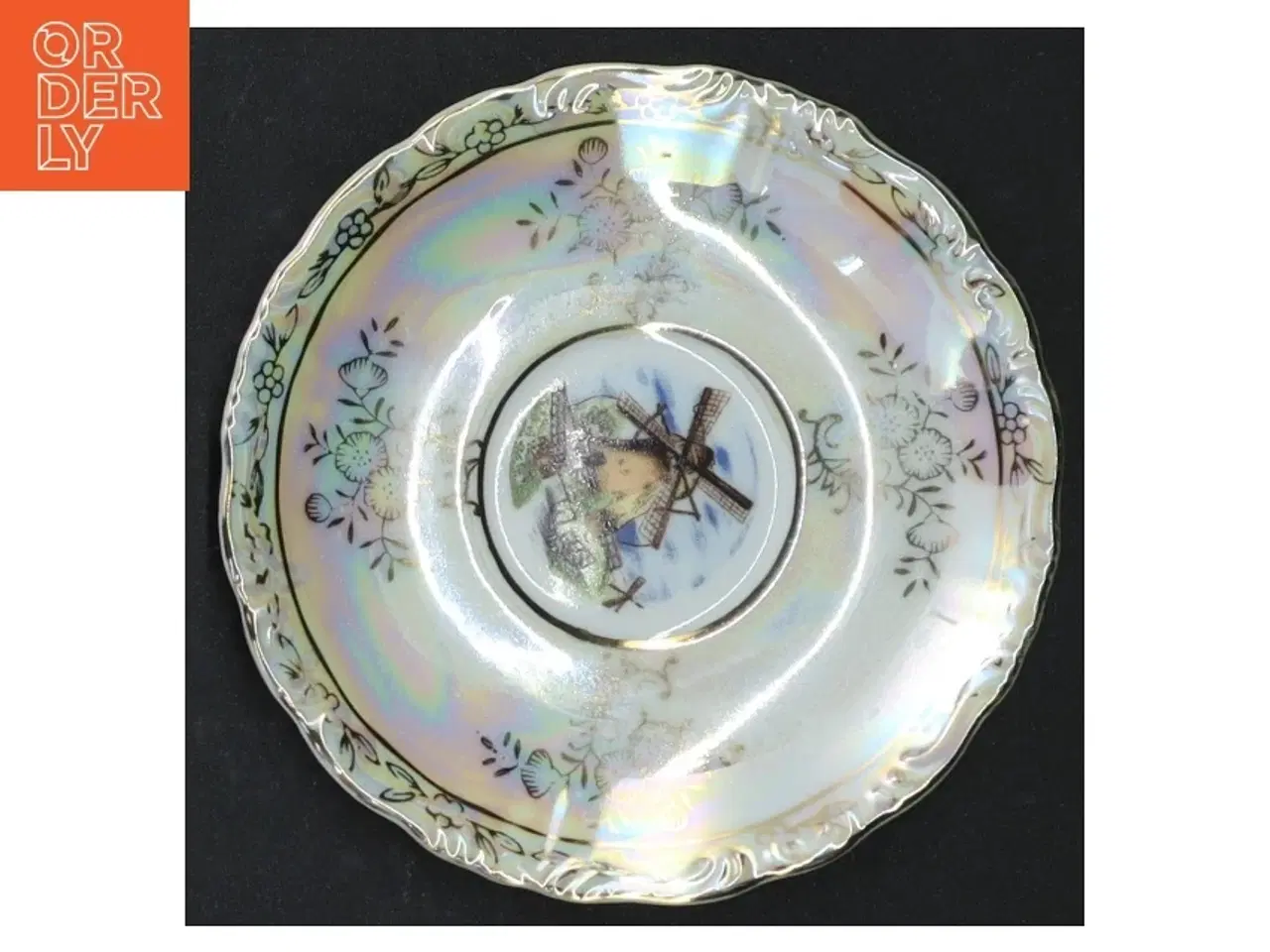 Billede 4 - Porcelænskop og underkop med guldkant (str. H 5 cm)