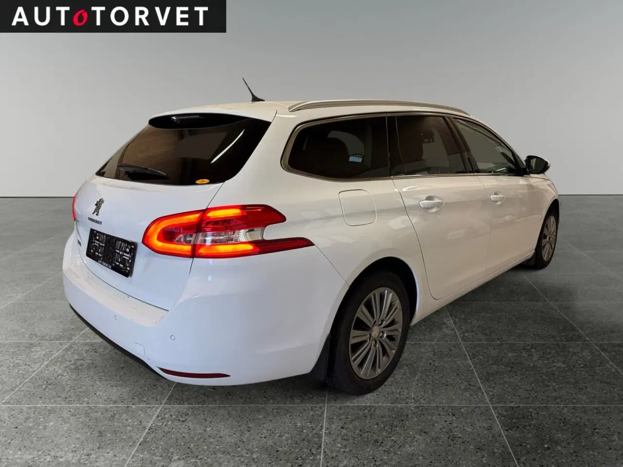 Billede 3 - Peugeot 308 1,6 BlueHDi 120 Selection Sky SW