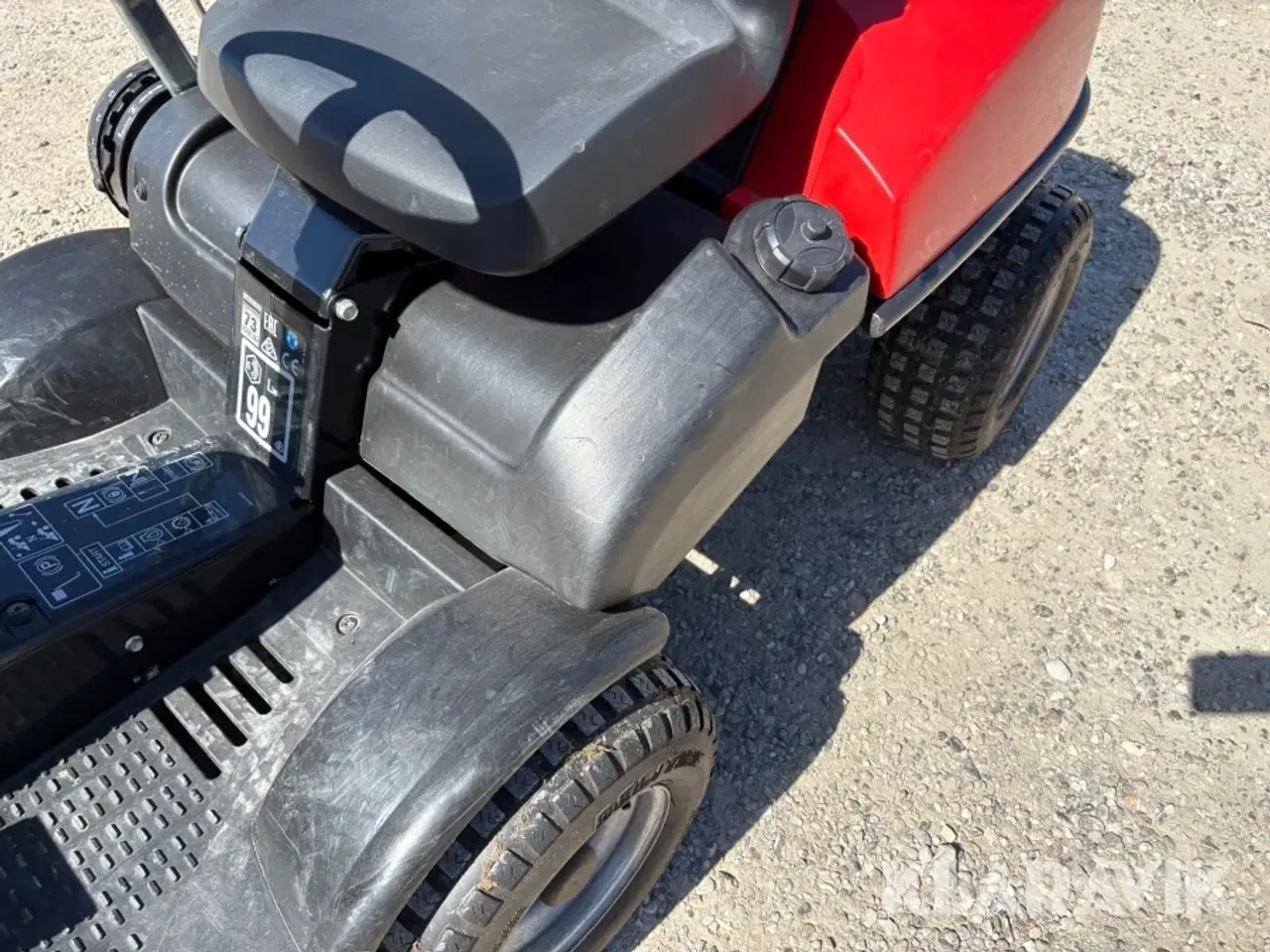 Billede 12 - Græsslåmaskine Jonsered FR 2213 MA