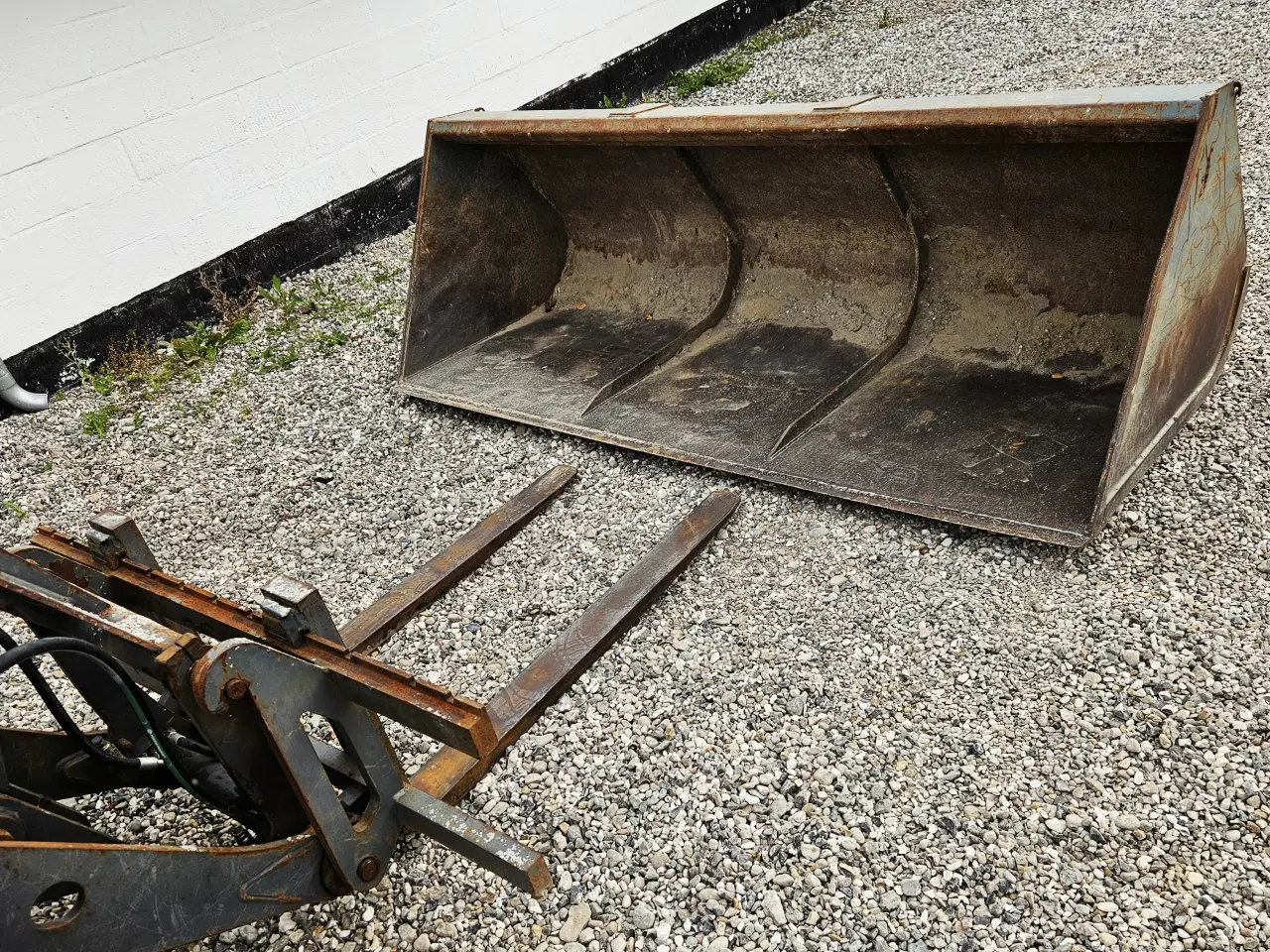 Billede 10 - Volvo L25B / årg. 2006 / 4500 timer / 2 redskaber