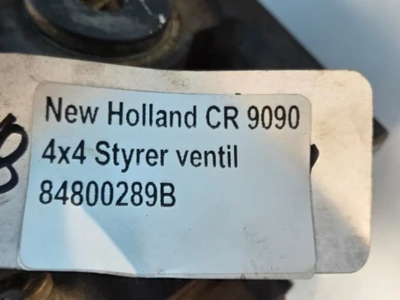 Billede 22 - New Holland CR9090 Styreventil 84800289