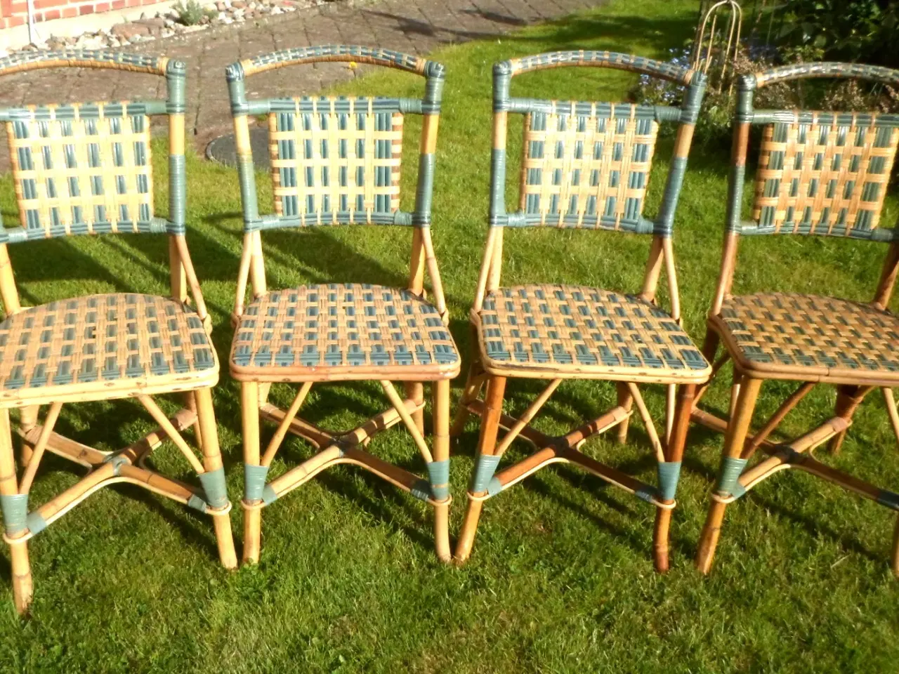 Billede 1 - 4 RATTANSTOLE  sammen for kun 1200 kr