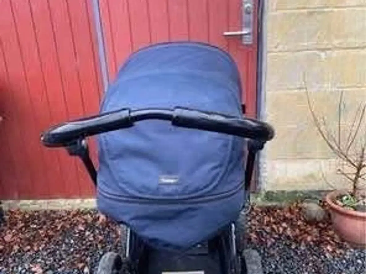 Billede 4 - Barnevogn incl lift og 1 klapvogn 