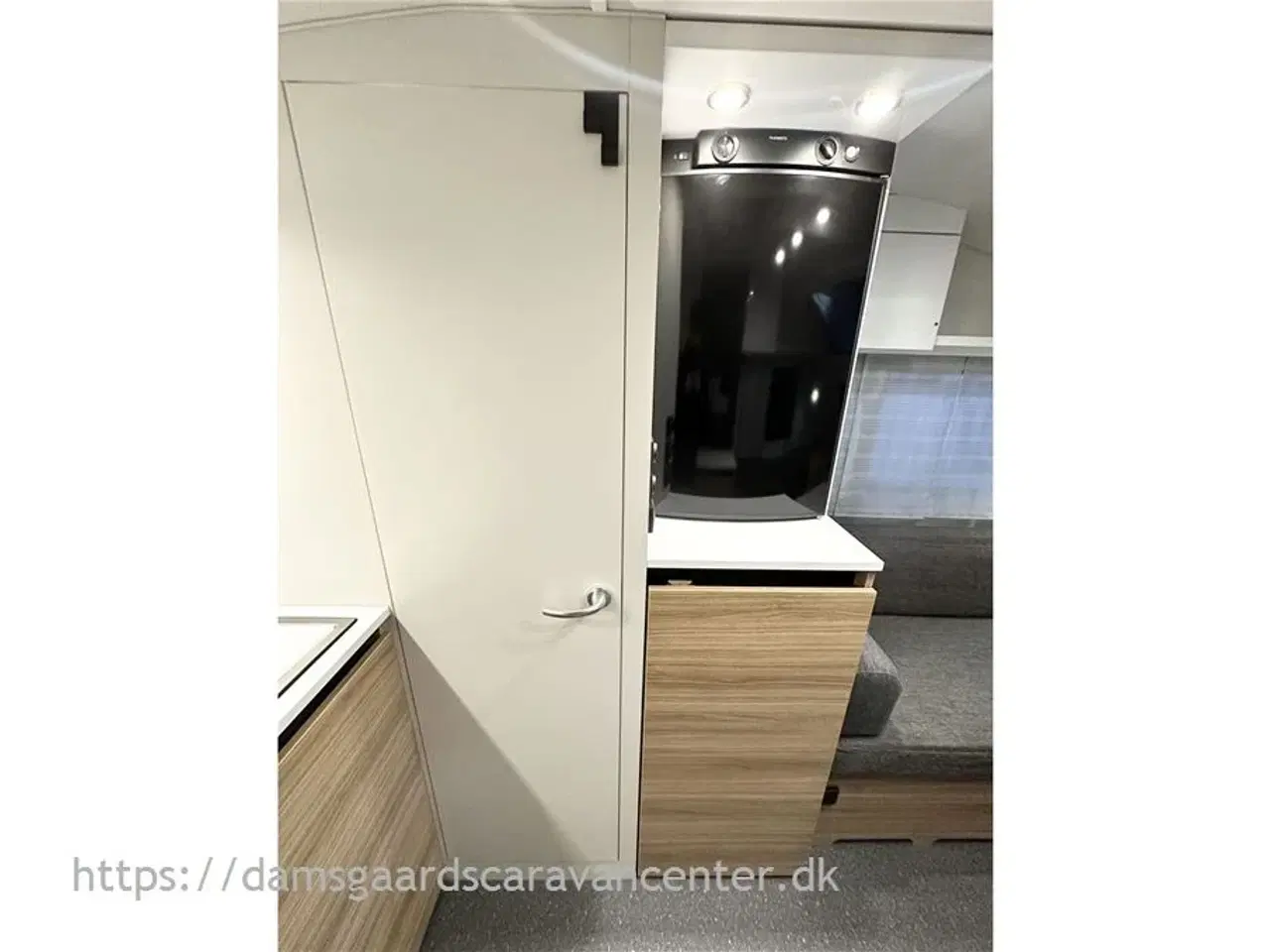 Billede 14 - 2019 - Adria Action 361 LH Enkeltsenge - Mover - Gulvvarme - Fortelt