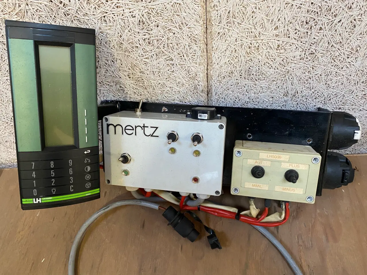 Billede 4 - 1.500 liter fronttank med udstyr