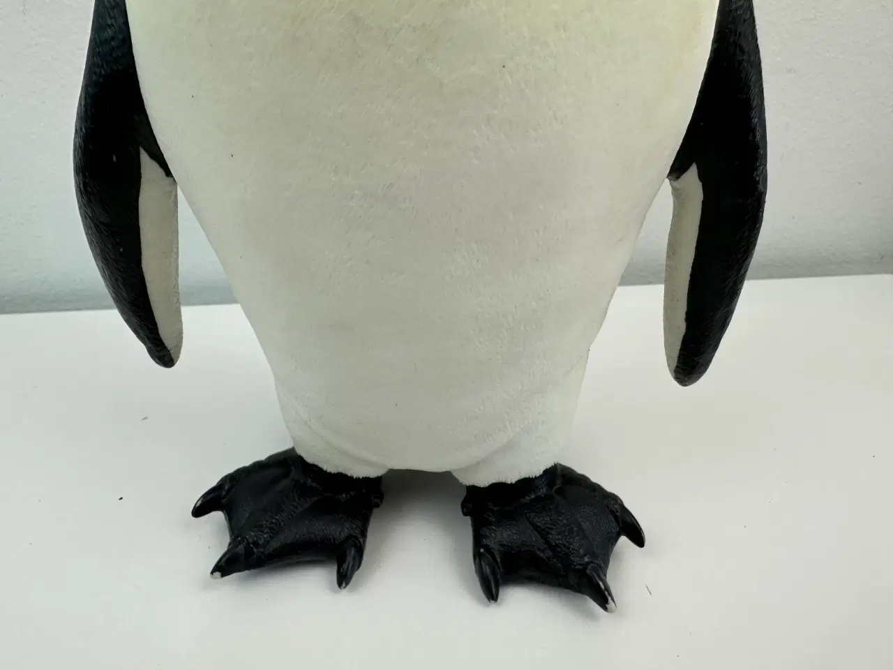 Billede 4 - Stor pingvin figur i gummi