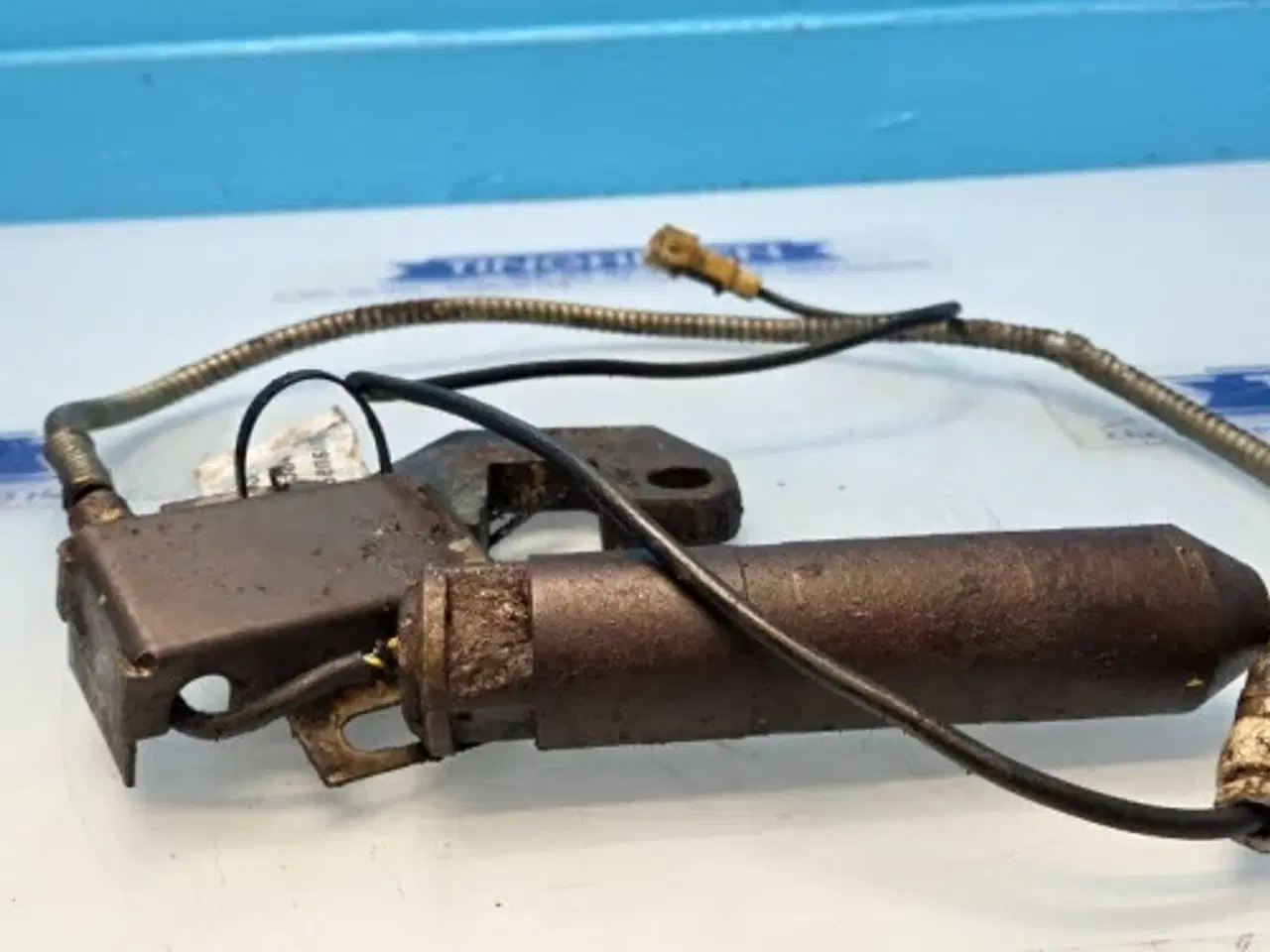 Billede 8 - Massey Ferguson 3060 Sensor Pin 3382356M2