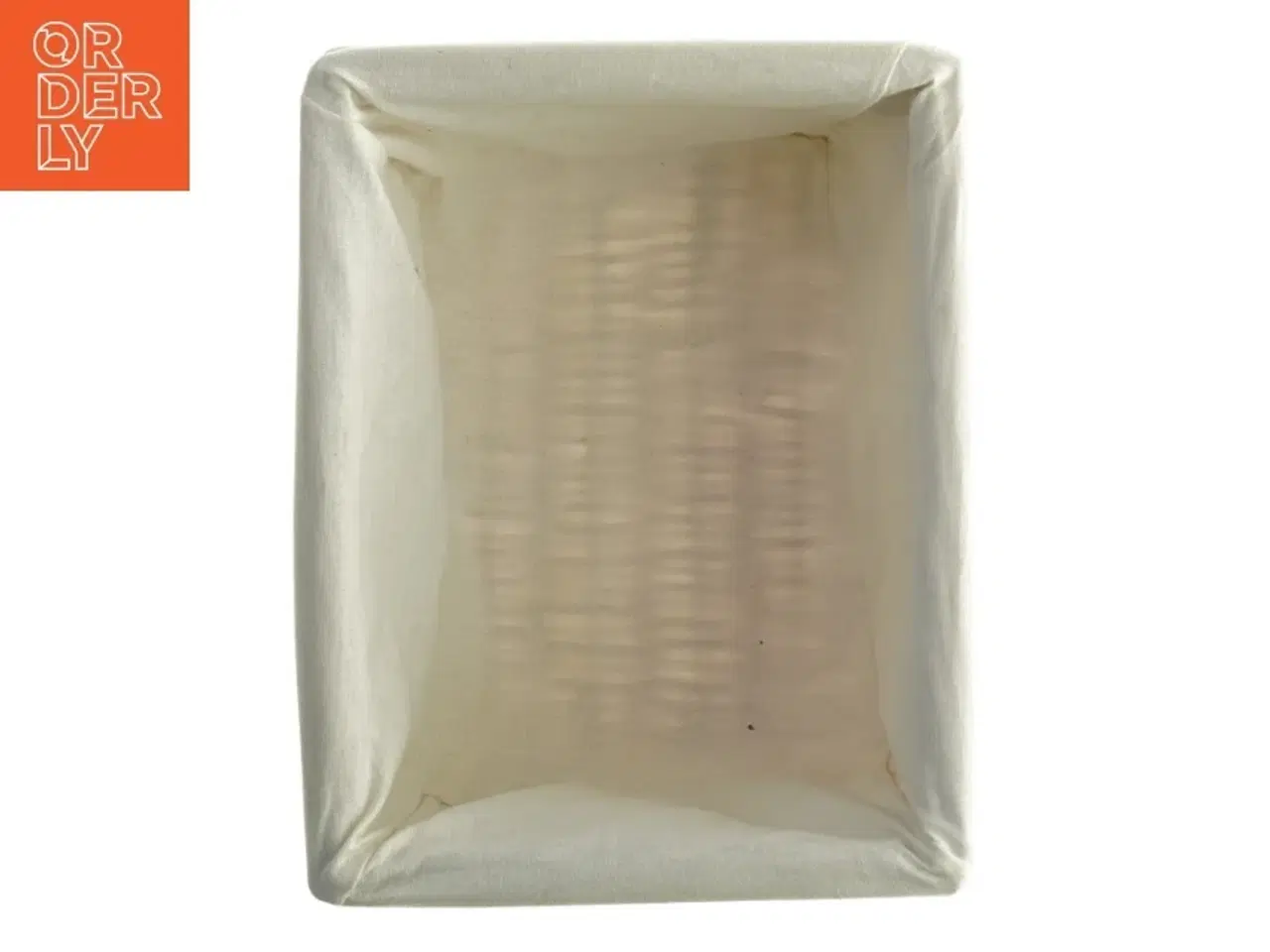 Billede 3 - Flettet kurv med stofbeklædning og dyremotiver (str. 33,5 x 26 cm)
