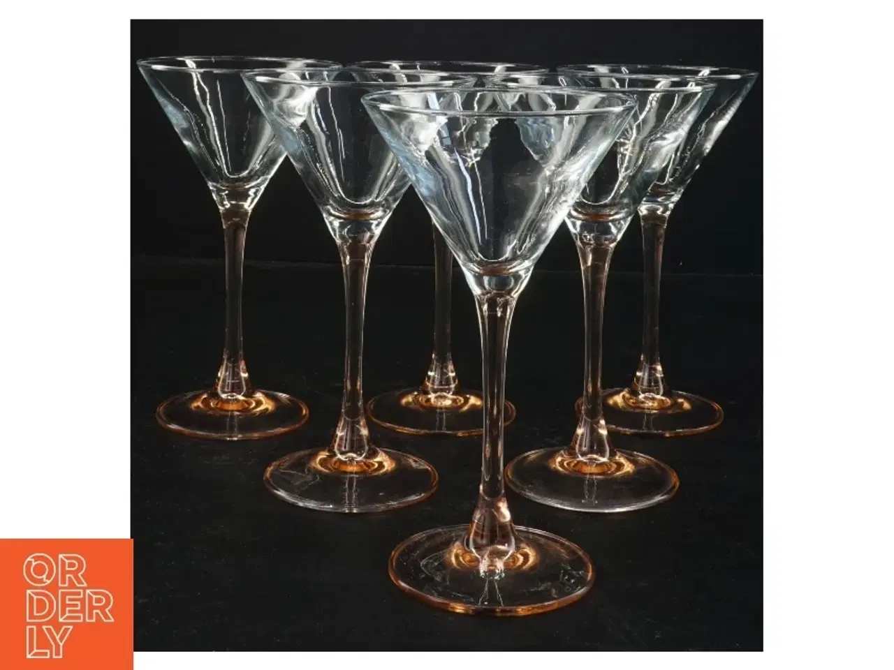 Billede 1 - Martini-glas med ravfarvet fod (str. 16,5 x 9,5 cm)